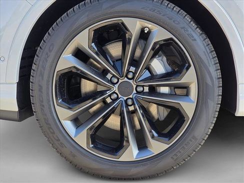 New 2026 Audi Q7 3.0T Premium Plus image 9