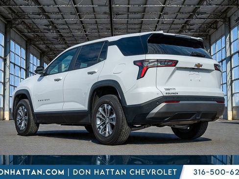 Used 2025 Chevrolet Equinox LT image 28
