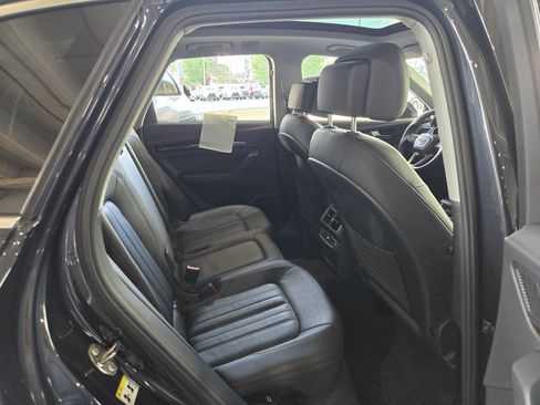 Used 2019 Audi Q5 2.0T Premium Plus w/ Premium Plus Package AWD/4WD image 28