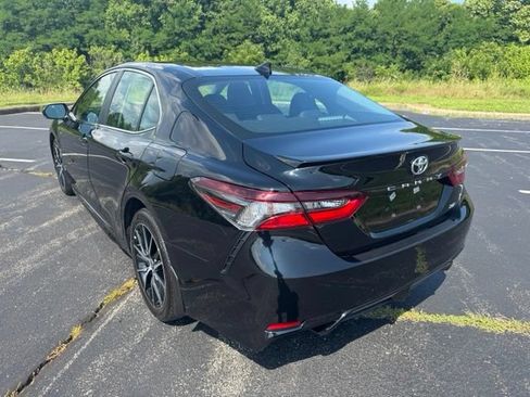 Certified 2024 Toyota Camry SE w/ Cold Weather Package FWD image 6