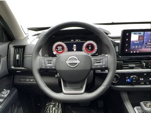 Used 2026 Nissan Pathfinder Platinum w/ Cargo Package FWD image 40
