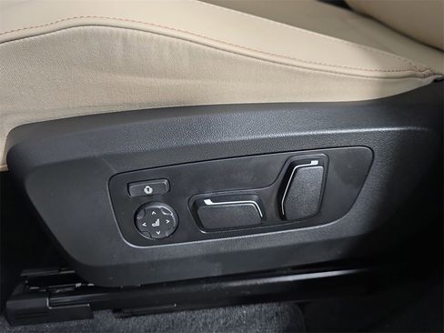 Used 2025 BMW X3 xDrive30i w/ Convenience Package image 30