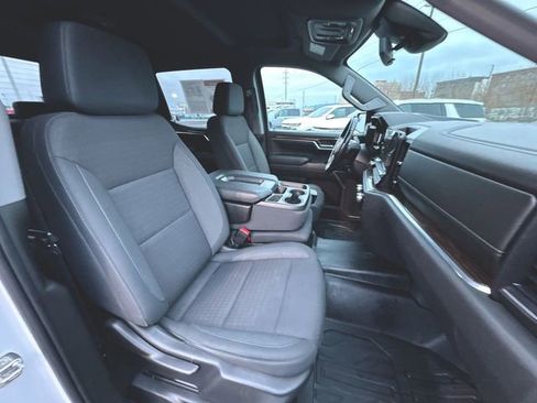 Used 2022 GMC Sierra 1500 SLE image 27