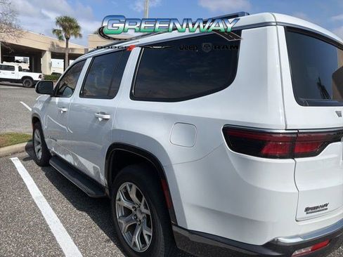 Used 2022 Jeep Wagoneer Series I w/ Premium Group I image 5