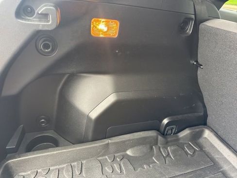 Used 2024 Subaru Crosstrek 2.0i Premium image 34