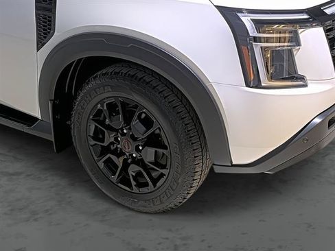 Used 2025 Nissan Armada PRO-4X AWD/4WD image 15