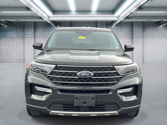 Used 2023 Ford Explorer XLT w/ Equipment Group 202A AWD/4WD image 2