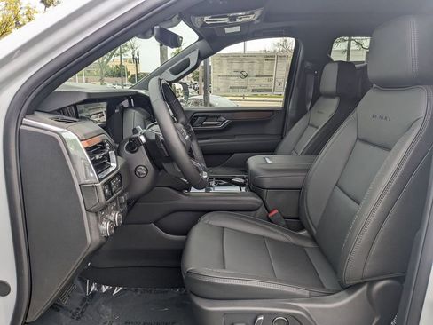 New 2026 GMC Yukon XL Denali w/ Denali Reserve Package image 20