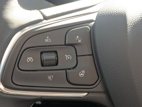 Used 2025 Buick Encore GX Avenir w/ Avenir Technology Package image 28