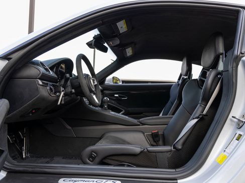 Certified 2024 Porsche 718 Cayman GT4 image 24