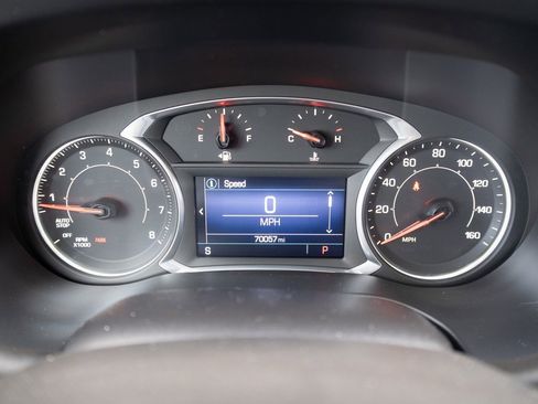 Used 2022 GMC Acadia SLE image 6