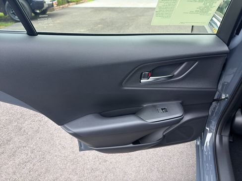 New 2026 Toyota Prius Plug-In Hybrid FWD image 15