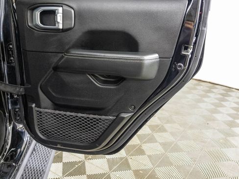Used 2020 Jeep Wrangler Unlimited Sahara AWD/4WD image 44