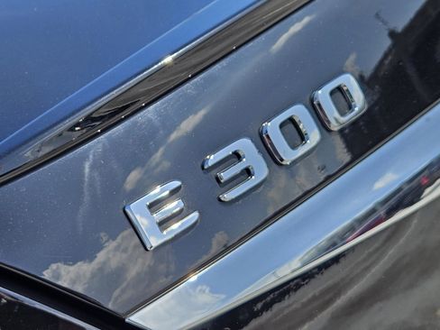 Used 2019 Mercedes-Benz E 300 image 31