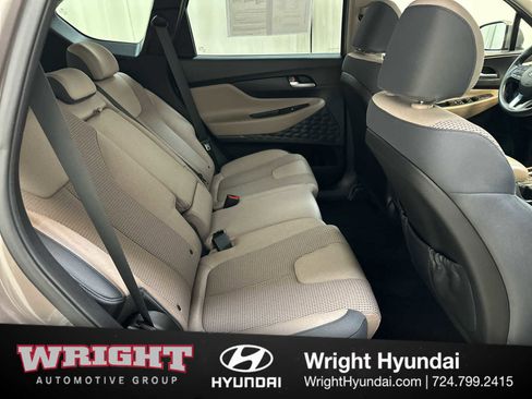 Used 2019 Hyundai Santa Fe SE image 16