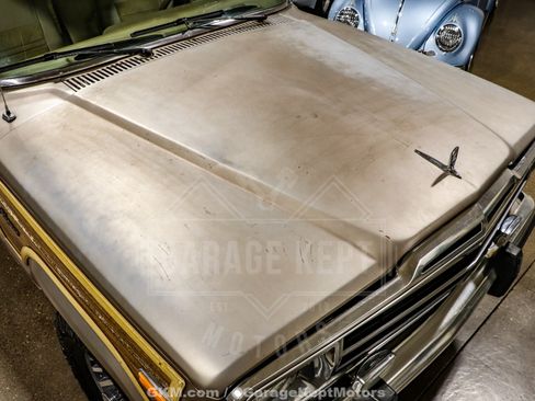 Used 1988 Jeep Grand Wagoneer AWD/4WD image 14