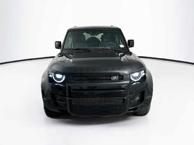 New 2026 Land Rover Defender 110 X-Dynamic SE AWD/4WD image 2