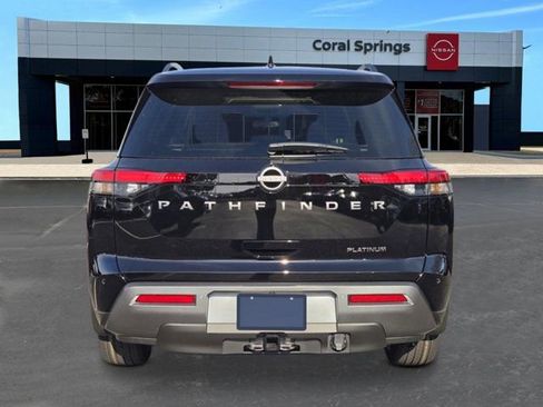 New 2026 Nissan Pathfinder Platinum FWD image 4