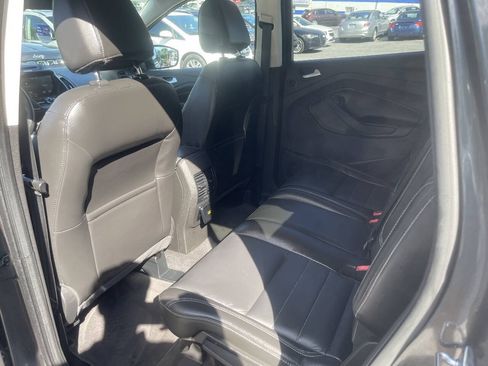 Used 2015 Ford Escape Titanium AWD/4WD image 23