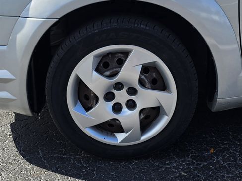 Used 2003 Pontiac Vibe Base w/ Power Group Value Package image 35