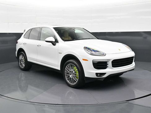 Used 2015 Porsche Cayenne S AWD/4WD image 25