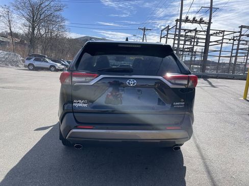 Used 2019 Toyota RAV4 Limited w/ Carpet Mat Package image 4