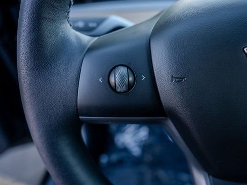 Used 2023 Tesla Model 3 Performance image 6