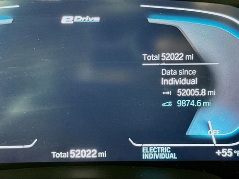 Used 2023 BMW X5 xDrive45e w/ Climate Comfort Package image 16