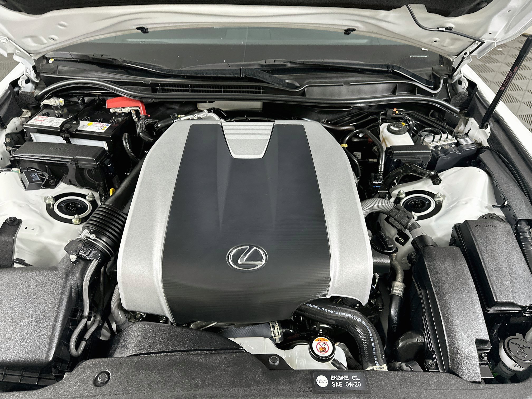 Used 2025 Lexus IS 350 F Sport RWD image 32