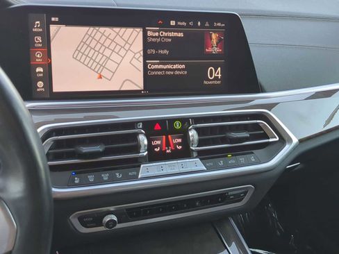 Used 2023 BMW X5 M50i w/ Executive Package image 29