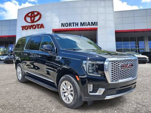 Used 2024 GMC Yukon XL Denali AWD/4WD image 1