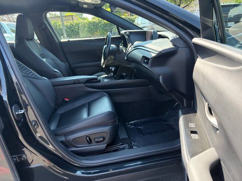 Used 2021 Lexus UX 200 FWD image 28