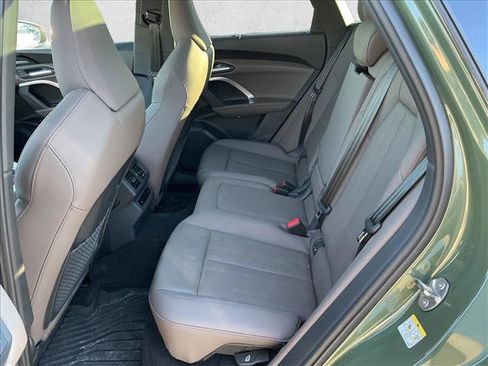 Used 2025 Audi Q5 Prestige image 13