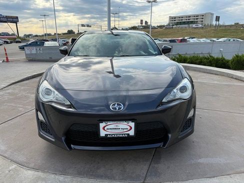 Used 2013 Scion FR-S image 10