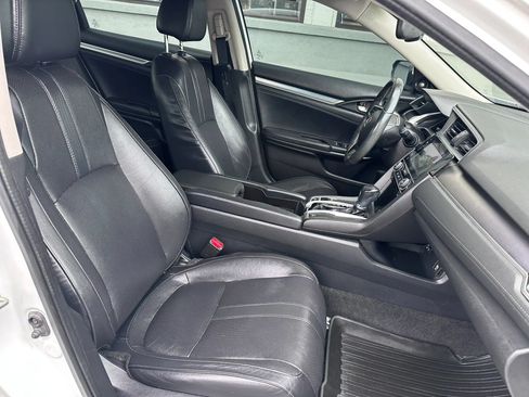 Used 2016 Honda Civic Touring image 34