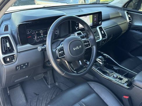 Certified 2022 Kia Sorento SX FWD image 22