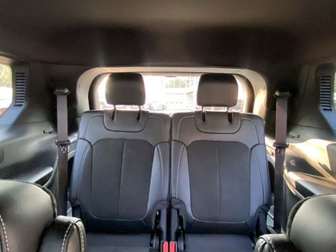 New 2025 Jeep Grand Cherokee L Altitude image 24