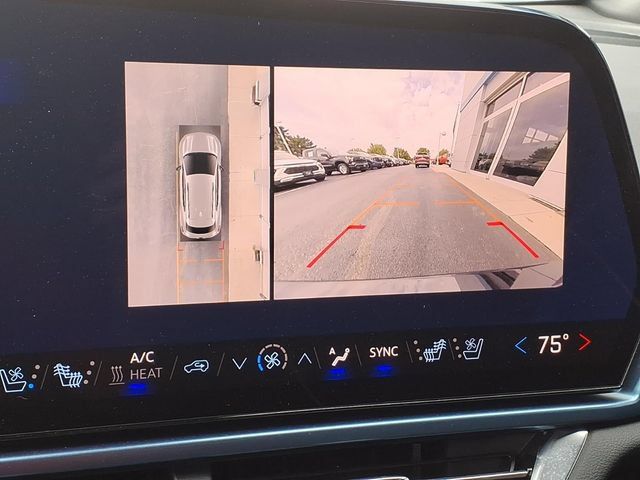 Certified 2024 Chevrolet Equinox EV LT FWD image 20