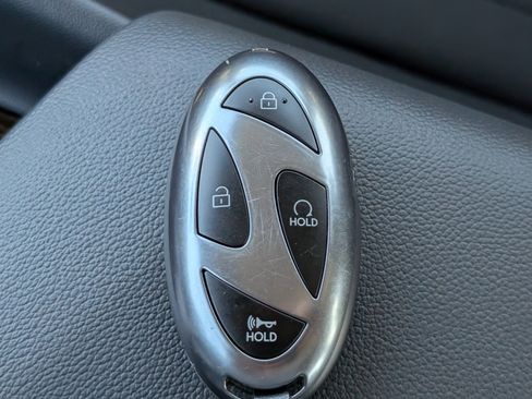 Certified 2025 Hyundai Elantra SEL image 30