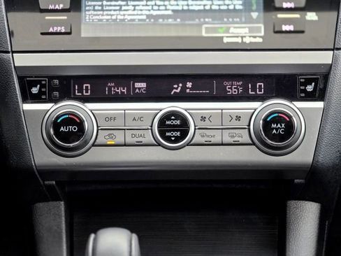Used 2016 Subaru Legacy 2.5i Premium AWD/4WD image 18