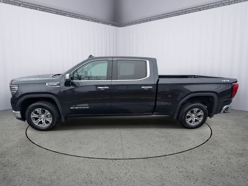 Certified 2022 GMC Sierra 1500 SLT w/ SLT Convenience Package image 5