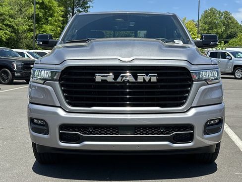 Used 2025 RAM 1500 Laramie w/ Sport Appearance Package AWD/4WD image 9