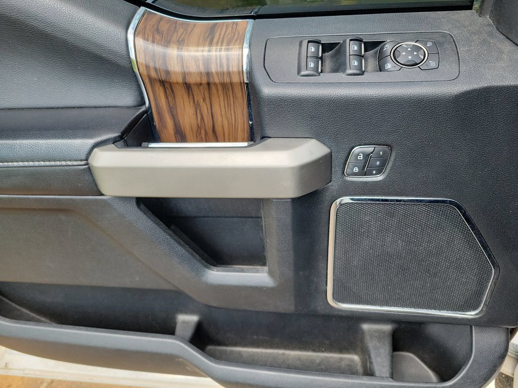 Used 2020 Ford F150 Lariat AWD/4WD image 26