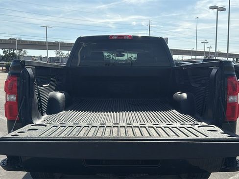 Used 2017 GMC Sierra 1500 SLE w/ SLE Value Package image 27
