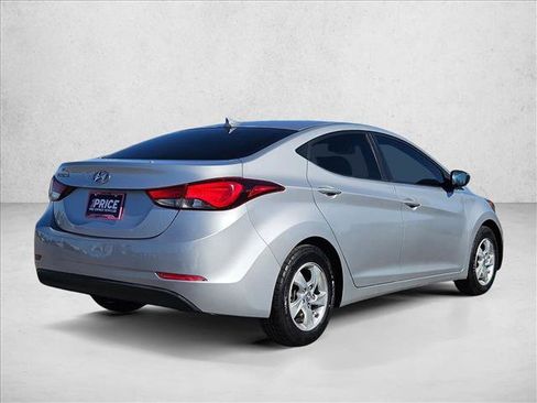 Used 2014 Hyundai Elantra SE image 5