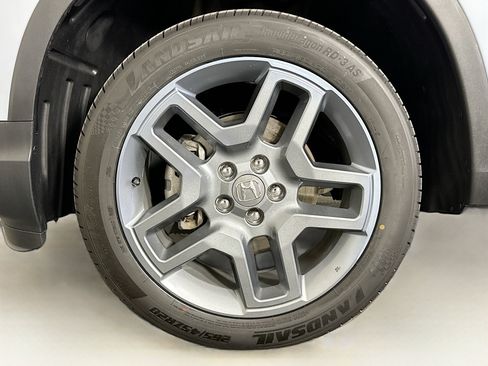 Used 2023 Honda Passport EX-L image 11