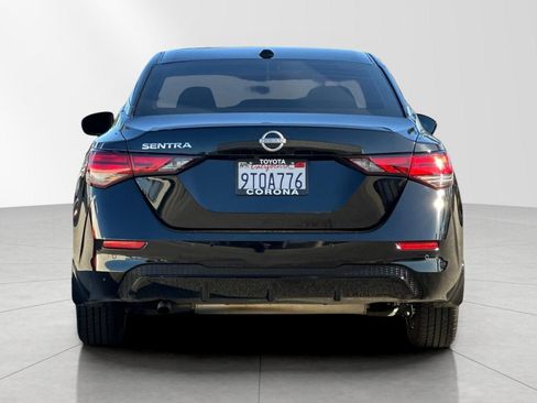 Used 2025 Nissan Sentra SV image 4