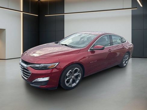 Used 2022 Chevrolet Malibu LT FWD image 3