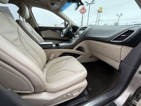 Used 2019 Lincoln Nautilus Reserve image 29