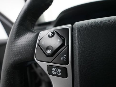 Used 2023 Toyota 4Runner Limited AWD/4WD image 17